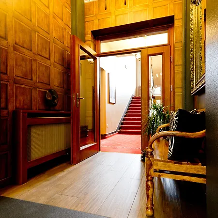 Columbus Szálloda 3*