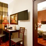 Hotel Columbus 3*