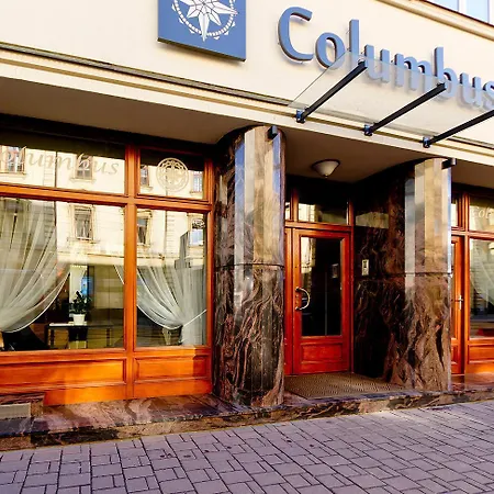 Columbus 3*