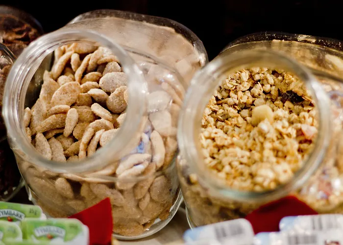 Отель Columbus 3*